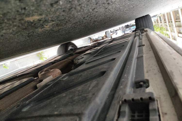 Used Mercedes-Benz E-Class 2016 E 200 L Sport Edition Chassis Front Right