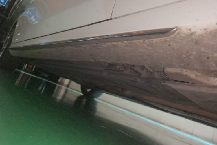 Used Mercedes-Benz E-Class 2016 E 200 L Sport Edition Chassis Front Right