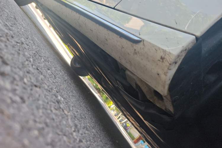 Used Mercedes-Benz E-Class 2016 E 300 L Sport Luxury Model Chassis Front Right