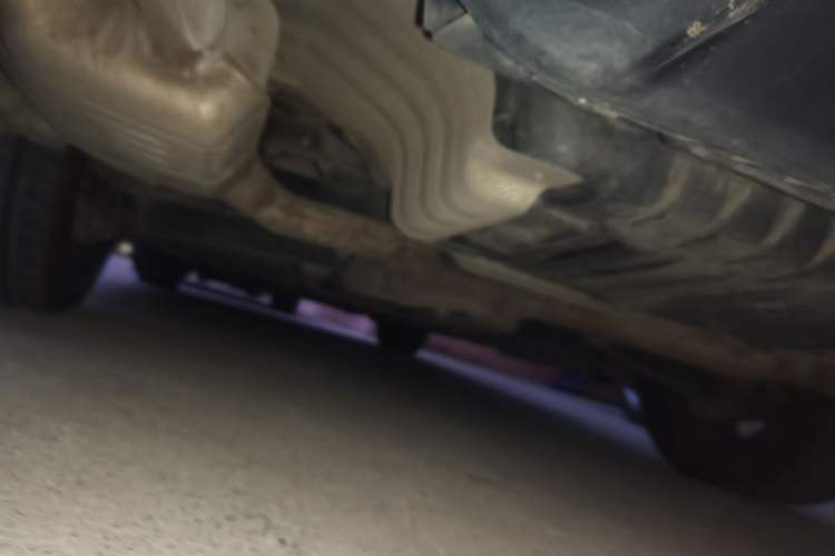 Used Mercedes-Benz E-Class  Chassis Rear Left