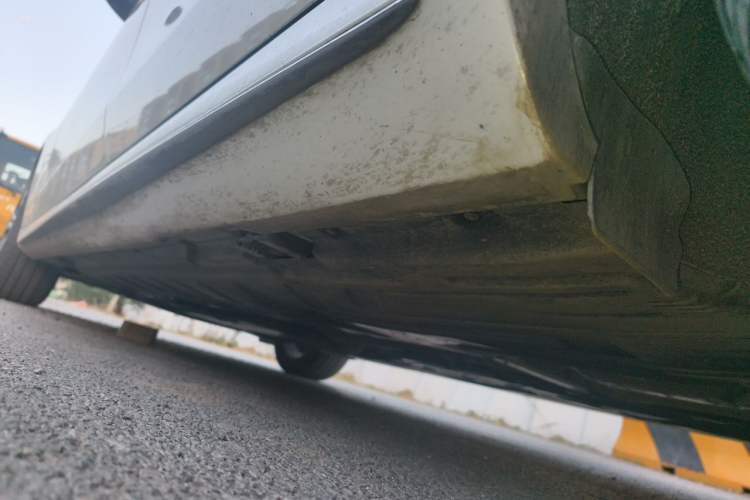 Used Mercedes-Benz E-Class 2016 E 200 L Sport Edition Chassis Rear Left