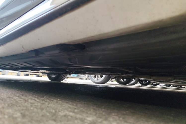 Used Mercedes-Benz E-Class 2016 E 200 L Sport Edition Chassis Rear Left