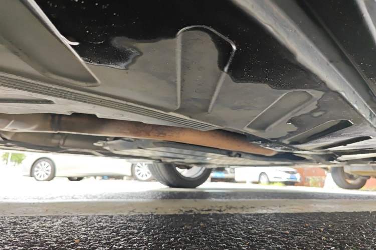 Used Mercedes-Benz E-Class 2016 E 300 L Sporty and Stylish Model Chassis Rear Right