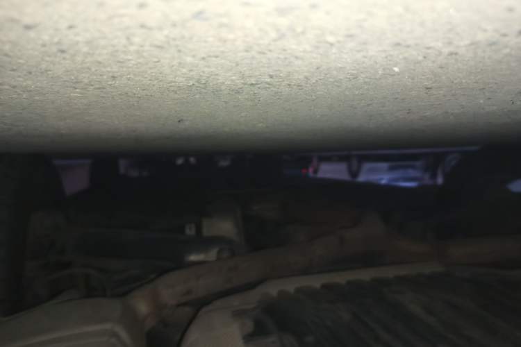 Used Mercedes-Benz E-Class  Chassis Rear Right