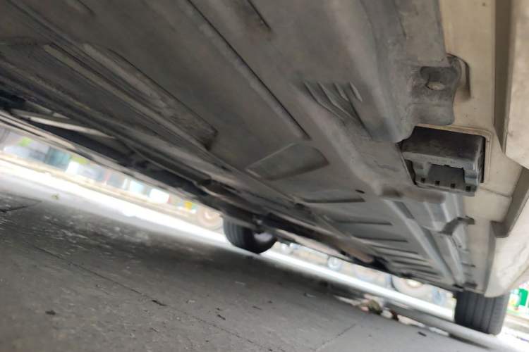 Used Mercedes-Benz E-Class 2016 E 200 L Sport Edition Chassis Rear Right