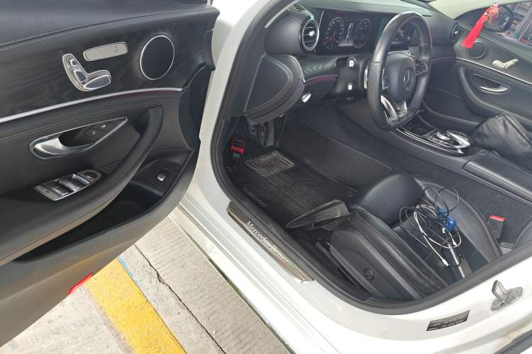 Used Mercedes-Benz E-Class 2016 E 200 L Sport Edition Driver Seat