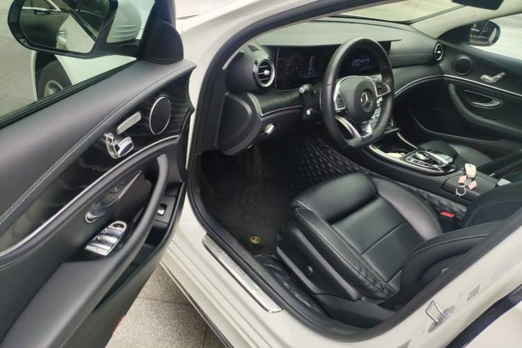 Used Mercedes-Benz E-Class 2016 E 200 L Sport Edition Driver Seat