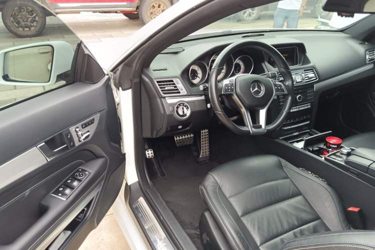 Used Mercedes-Benz E-Class 2016 E 200 Coupe Dynamic Edition Driver Seat