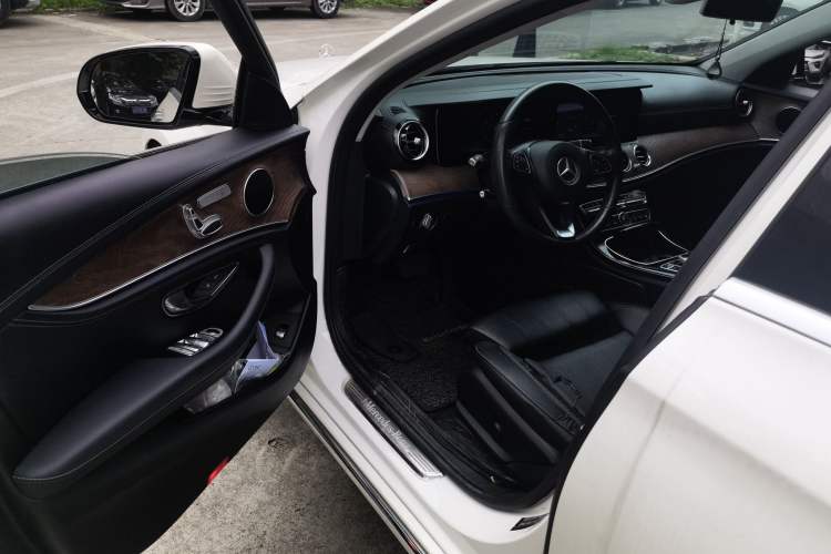 Used Mercedes-Benz E-Class 2016 E 200 L Driver Seat