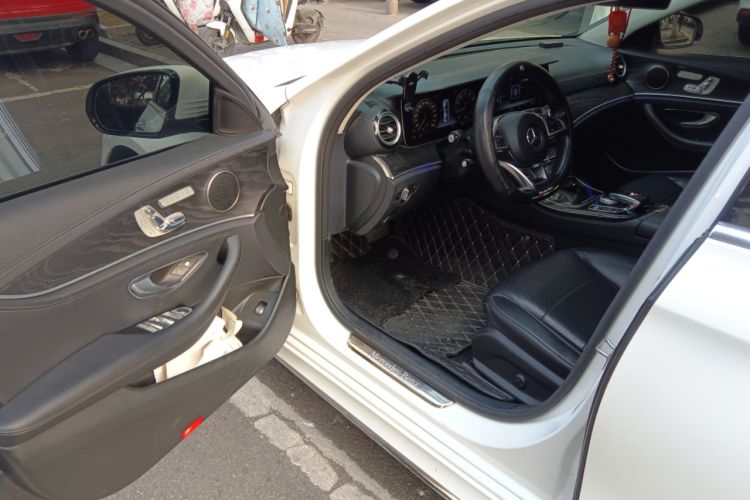 Used Mercedes-Benz E-Class 2016 E 300 L Sporty and Stylish Model Driver Seat