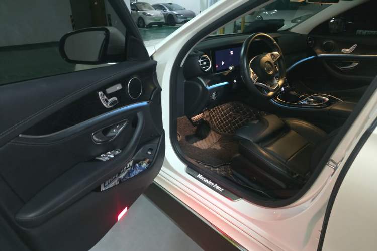 Used Mercedes-Benz E-Class 2016 E 200 L Sport Edition Driver Seat