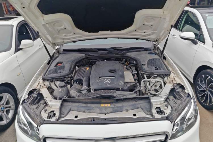Used Mercedes-Benz E-Class 2016 E 200 L Sport Edition Engine Bay
