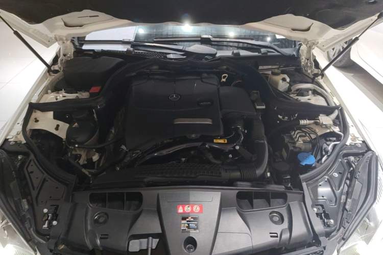 Used Mercedes-Benz E-Class 2016 E 200 Coupe Dynamic Edition Engine Bay