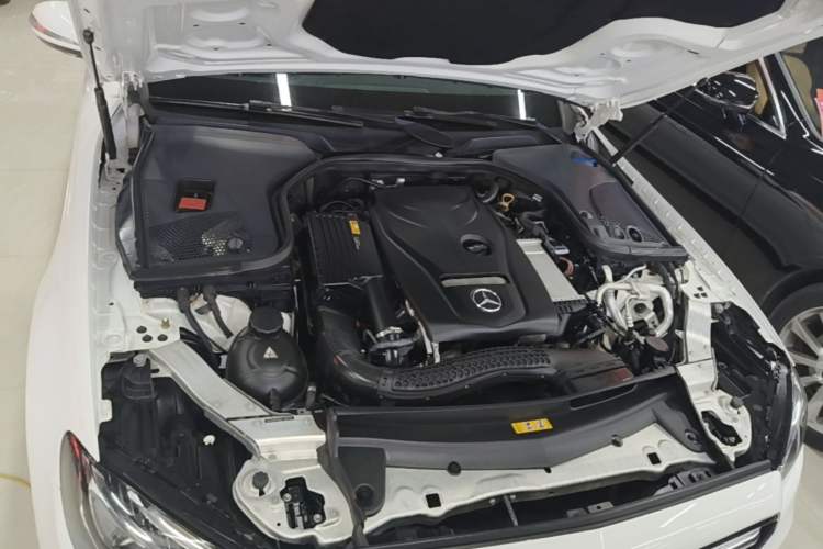 Used Mercedes-Benz E-Class 2016 E 200 L Sport Edition Engine Bay