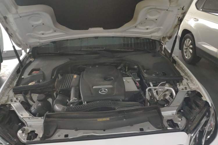 Used Mercedes-Benz E-Class 2016 E 200 L Sport Edition Engine Bay