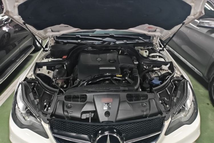 Used Mercedes-Benz E-Class 2016 E 200 Coupe Dynamic Edition Engine Bay