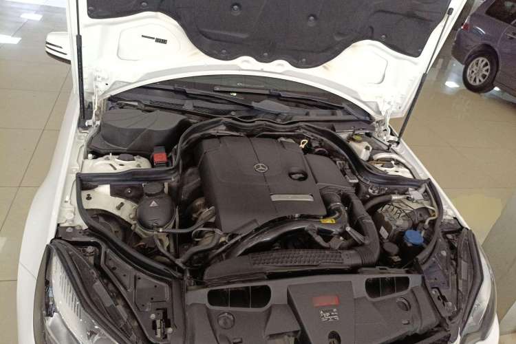 Used Mercedes-Benz E-Class 2016 E 200 Coupe Dynamic Edition Engine Bay