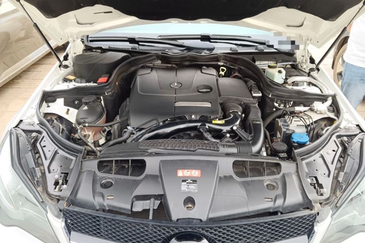 Used Mercedes-Benz E-Class 2016 E 200 Coupe Dynamic Edition Engine Bay