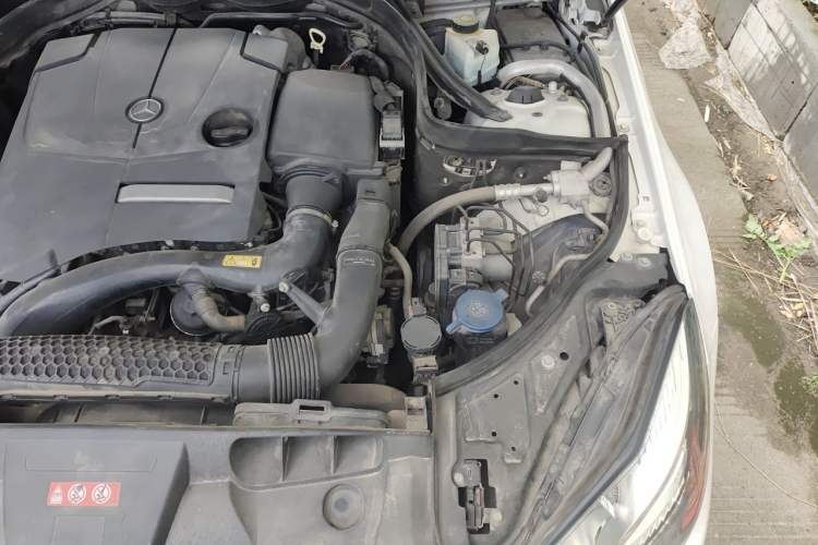 Used Mercedes-Benz E-Class 2016 E 200 Coupe Dynamic Edition Engine Bay Left