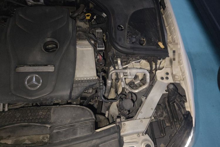 Used Mercedes-Benz E-Class 2016 E 200 L Sport Edition Engine Bay Left