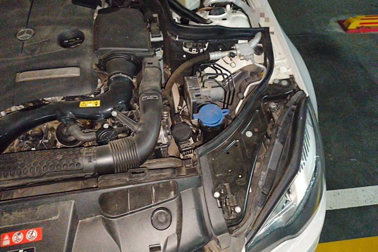 Used Mercedes-Benz E-Class 2016 E 200 Coupe Dynamic Edition Engine Bay Left