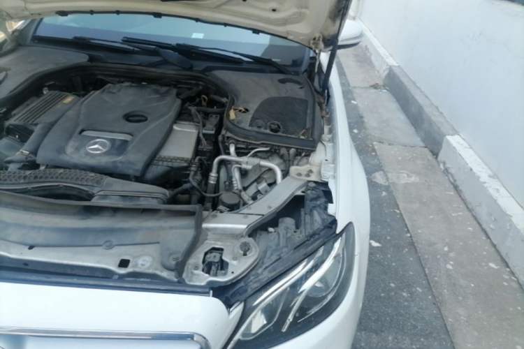 Used Mercedes-Benz E-Class 2016 E 200 L Sport Edition Engine Bay Left