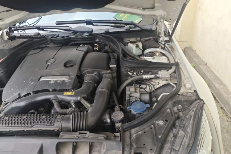 Used Mercedes-Benz E-Class 2016 E 200 Coupe Dynamic Edition Engine Bay Left
