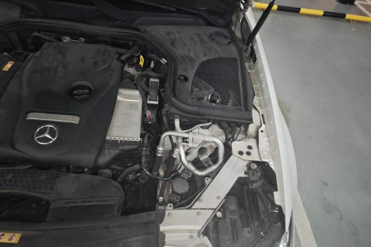 Used Mercedes-Benz E-Class 2016 E 300 L Luxury Model Engine Bay Left