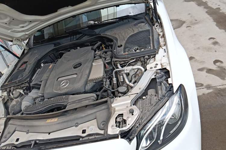 Used Mercedes-Benz E-Class 2016 E 300 L Sporty and Stylish Model Engine Bay Left