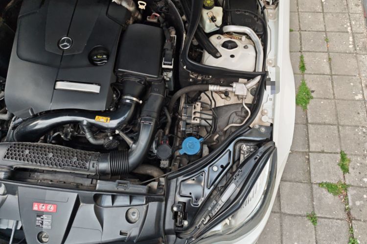 Used Mercedes-Benz E-Class 2016 E 200 Coupe Dynamic Edition Engine Bay Left