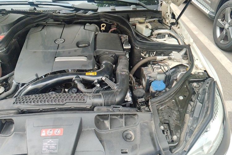 Used Mercedes-Benz E-Class 2016 E 200 Coupe Dynamic Edition Engine Bay Left
