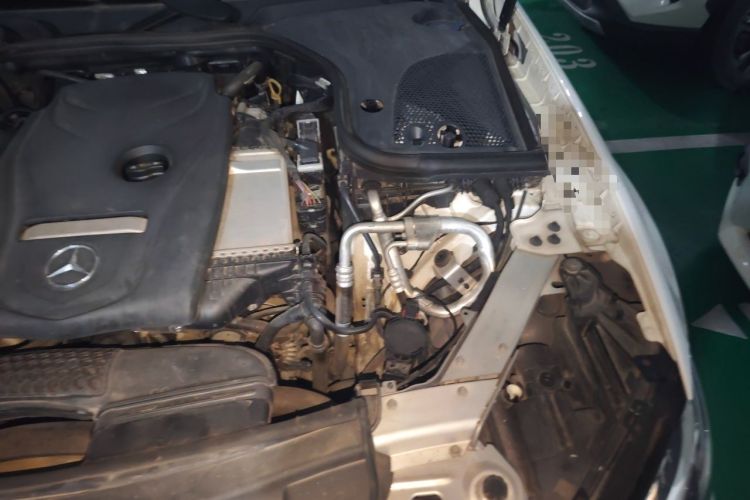 Used Mercedes-Benz E-Class 2016 E 200 L Sport Edition Engine Bay Left