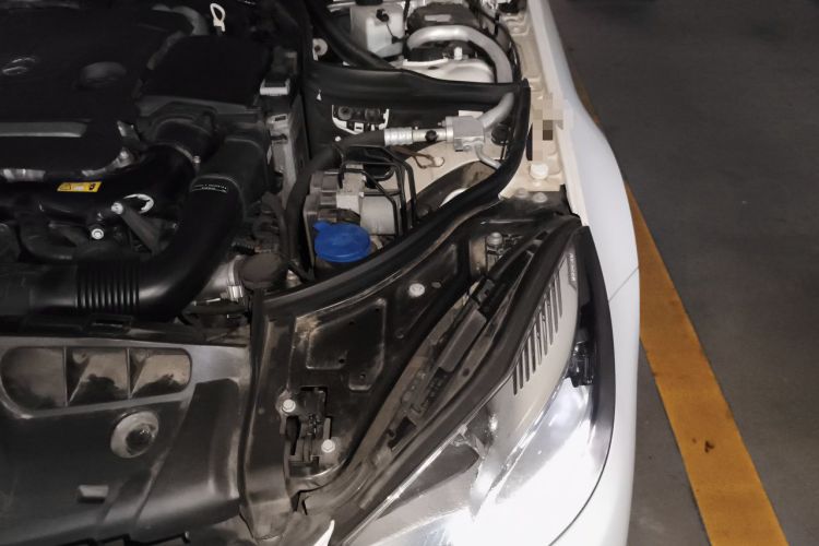 Used Mercedes-Benz E-Class 2016 E 200 Coupe Dynamic Edition Engine Bay Left