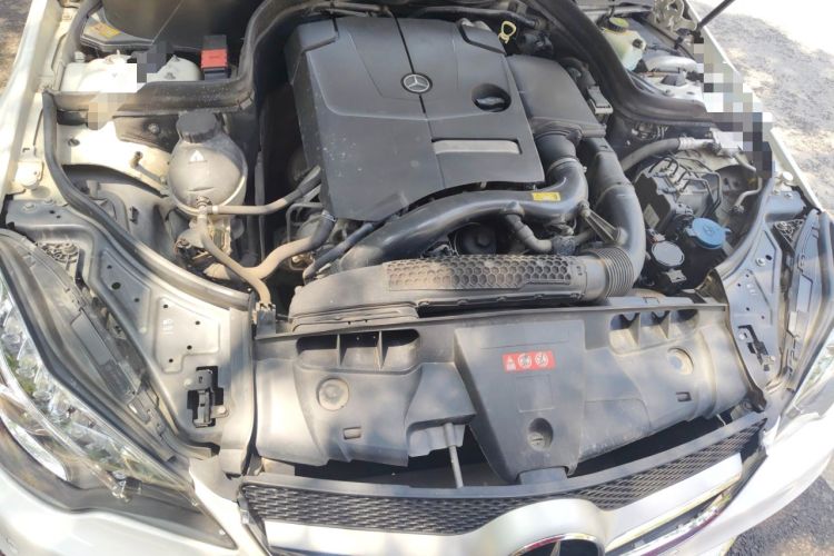 Used Mercedes-Benz E-Class 2016 E 260 Coupe Dynamic Edition Engine Bay