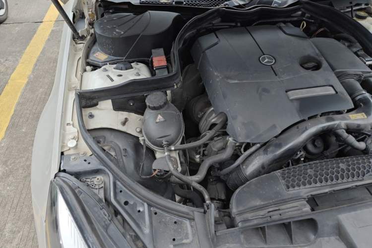 Used Mercedes-Benz E-Class 2016 E 200 Coupe Dynamic Edition Engine Bay Right