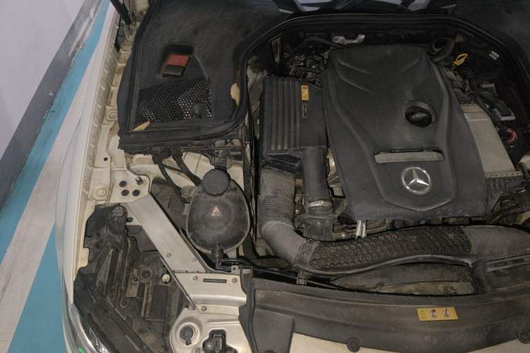 Used Mercedes-Benz E-Class 2016 E 200 L Sport Edition Engine Bay Right