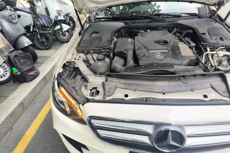 Used Mercedes-Benz E-Class 2016 E 200 L Sport Edition Engine Bay Right