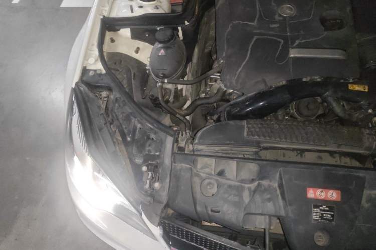 Used Mercedes-Benz E-Class 2016 E 200 Coupe Dynamic Edition Engine Bay Right