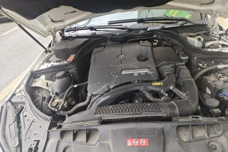 Used Mercedes-Benz E-Class 2016 E 200 Coupe Dynamic Edition Engine Bay Right