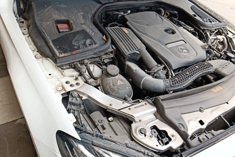 Used Mercedes-Benz E-Class 2016 E 300 L Sporty and Stylish Model Engine Bay Right