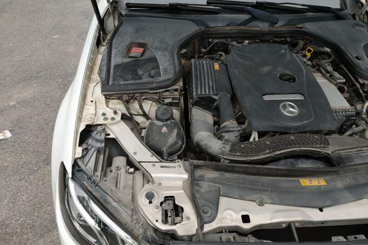 Used Mercedes-Benz E-Class 2016 E 200 L Sport Edition Engine Bay Right