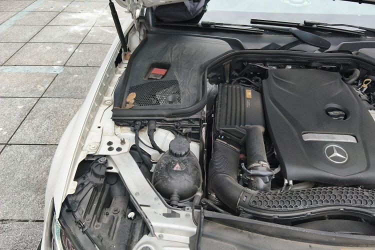 Used Mercedes-Benz E-Class 2016 E 200 L Sport Edition Engine Bay Right