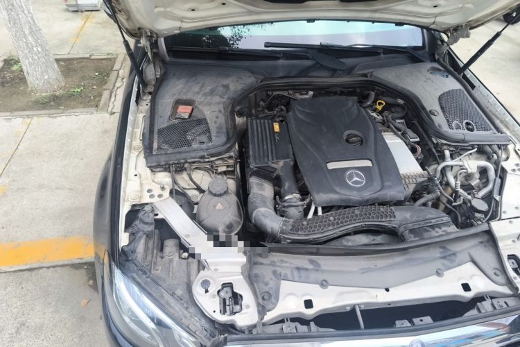 Used Mercedes-Benz E-Class 2016 E 200 L Engine Bay Right