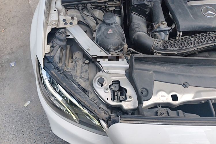 Used Mercedes-Benz E-Class 2016 E 200 L Sport Edition Engine Bay Right