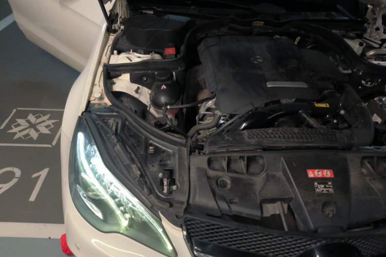 Used Mercedes-Benz E-Class 2016 E 260 Convertible Coupe Dynamic Edition Engine Bay Right
