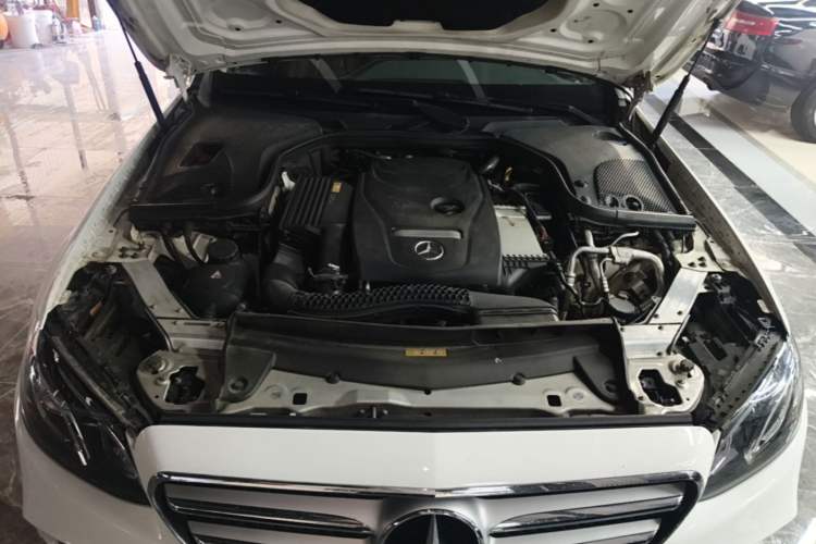 Used Mercedes-Benz E-Class 2016 E 200 L Sport Edition Engine Bay