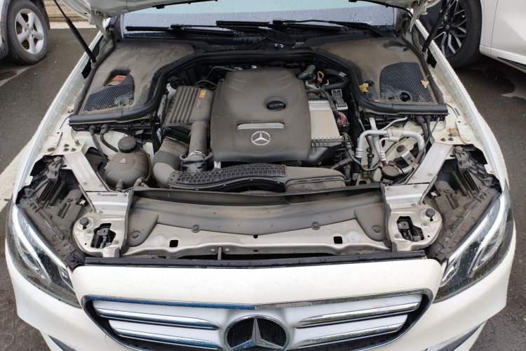 Used Mercedes-Benz E-Class 2016 E 200 L Sport Edition Engine Bay