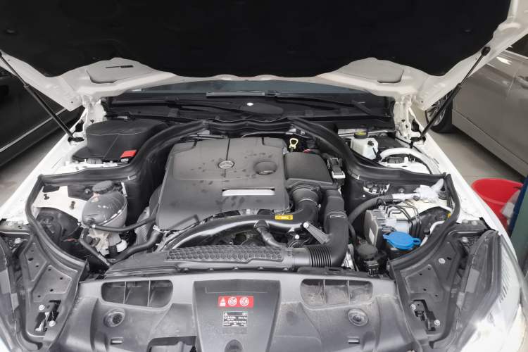 Used Mercedes-Benz E-Class 2016 E 200 Coupe Dynamic Edition Engine Bay
