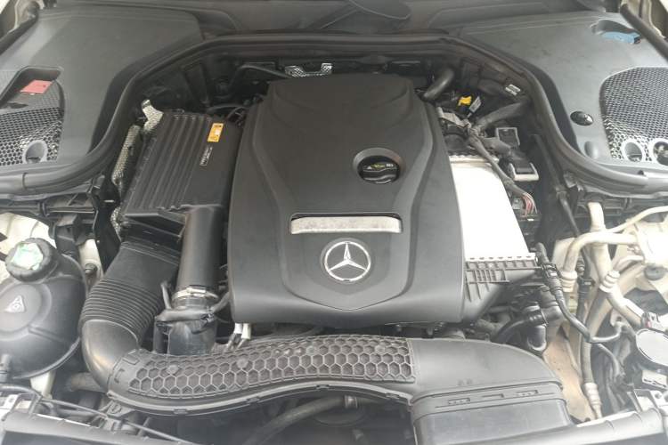 Used Mercedes-Benz E-Class 2016 E 300 L Luxury Model Engine Bay