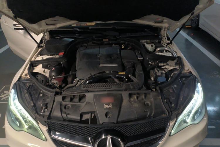 Used Mercedes-Benz E-Class 2016 E 260 Convertible Coupe Dynamic Edition Engine Bay